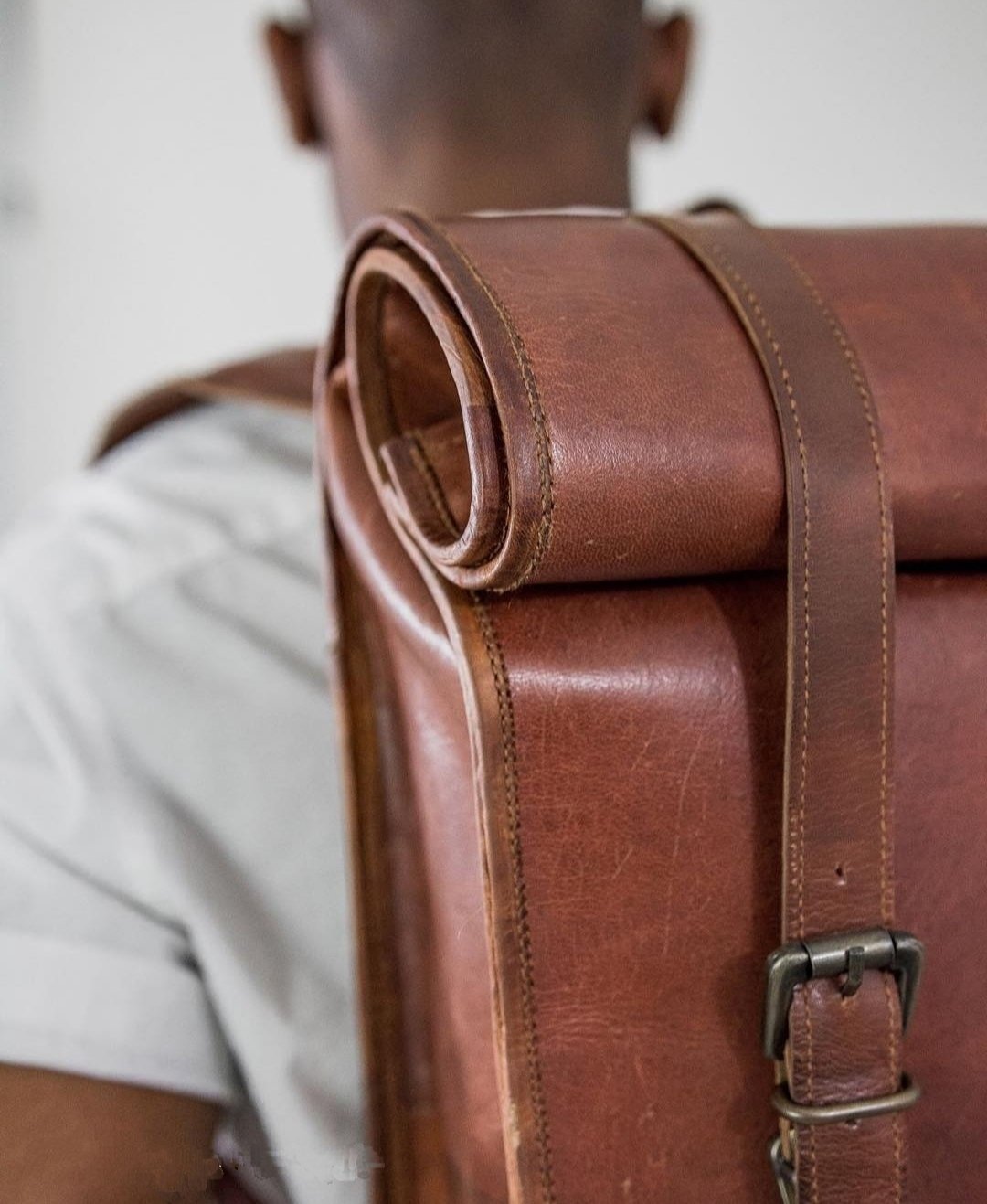 LEATHER ROLLING TRAVELLERS BACKPACK - Joyscore